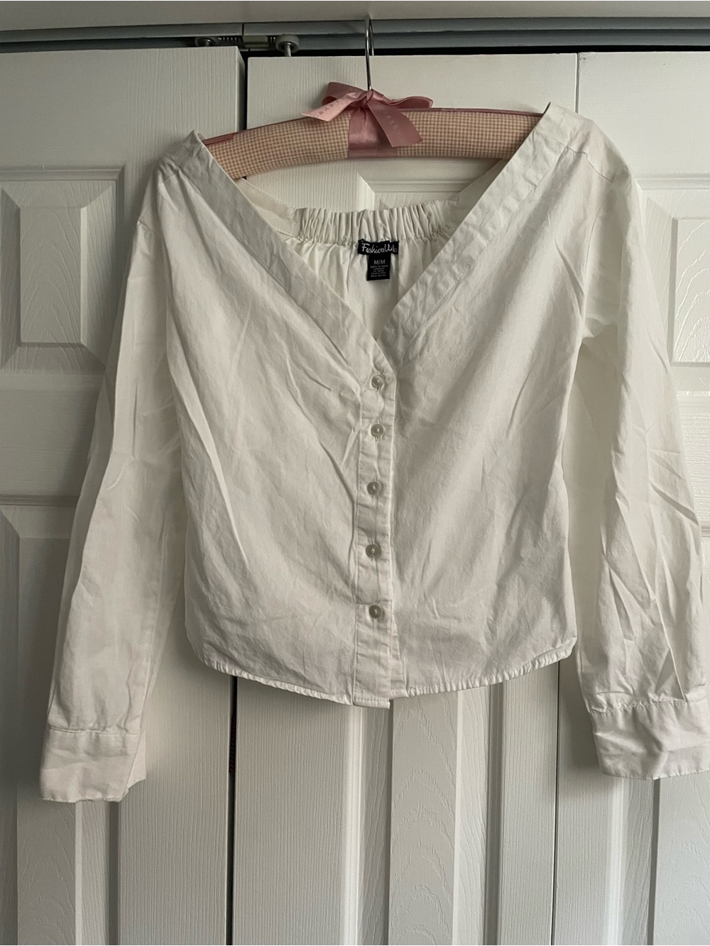 Women’s Button Up Long Sleeve Size Medium